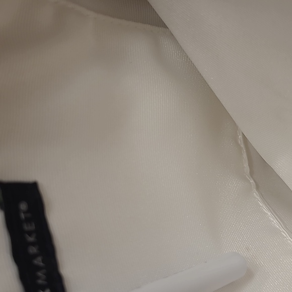 White House Black Market Floral White Clutch Wristlet with Stud Accents - Picture 5 of 8